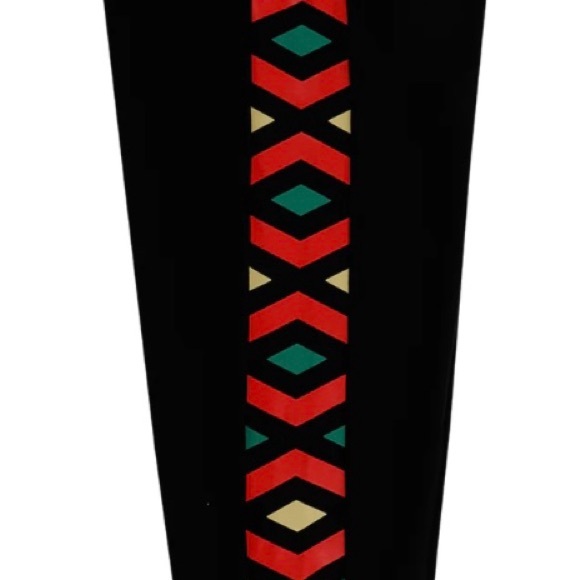 NWT MARVEL Wakanda Forever
Sweatpants/joggers Mens size Medium
Drawstring waist - Picture 4 of 11